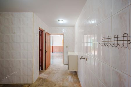 Casa de condomínio para alugar com 400m², 4 quartos e 5 vagas Casa de condomínio para alugar com 400m², 4 quartos e 5 vagasÁrea de Serviço 2