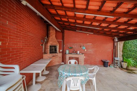 Casa de condomínio para alugar com 400m², 4 quartos e 5 vagas Casa de condomínio para alugar com 400m², 4 quartos e 5 vagasChurrasqueira