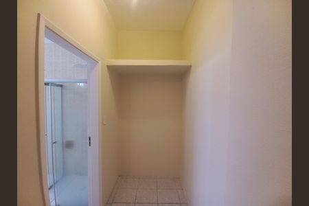 Apartamento à venda com 80m², 2 quartos e sem vagaBanheiro da Suíte