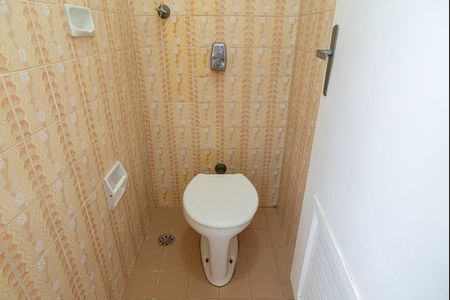 Apartamento à venda com 56m², 2 quartos e 1 vagaBanheiro de Serviço