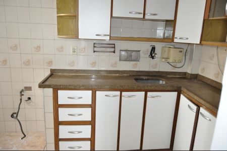 Apartamento para alugar com 64m², 2 quartos e sem vagaCozinha