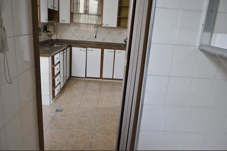 Apartamento para alugar com 64m², 2 quartos e sem vagaCozinha