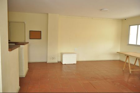 Apartamento para alugar com 64m², 2 quartos e sem vagaÁrea comum