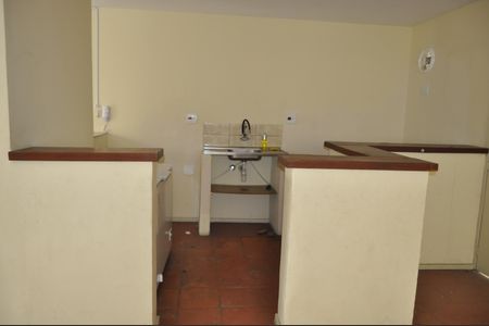 Apartamento para alugar com 64m², 2 quartos e sem vagaÁrea comum