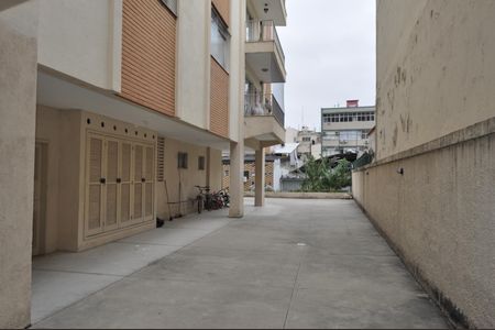 Apartamento para alugar com 64m², 2 quartos e sem vagaÁrea comum