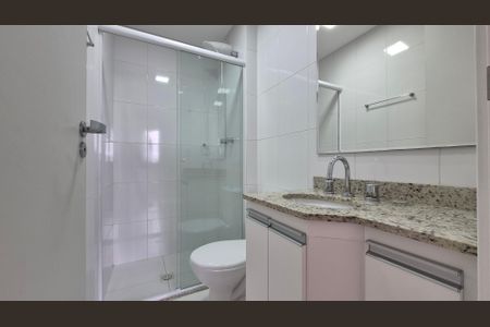 Apartamento para alugar com 56m², 2 quartos e 2 vagasBanheiro 