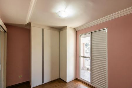 Casa à venda com 200m², 3 quartos e 2 vagasQuarto 2