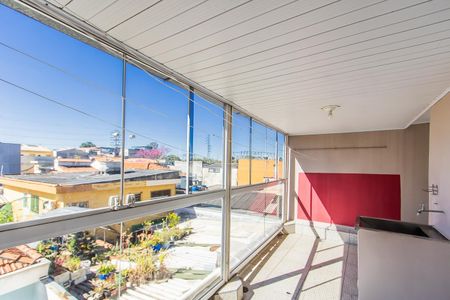 Casa à venda com 200m², 3 quartos e 2 vagasÁrea de Serviço