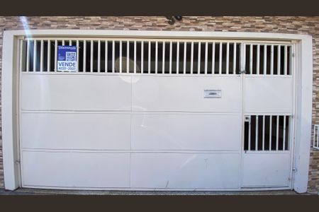 Casa à venda com 200m², 3 quartos e 2 vagasFachada