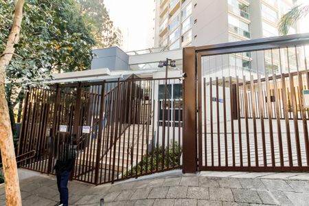 Apartamento à venda com 35m², 1 quarto e 1 vagaFachada e portaria