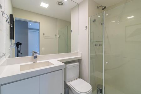 Apartamento para alugar com 54m², 1 quarto e sem vaga Apartamento para alugar com 54m², 1 quarto e sem vagaBanheiro da Suíte