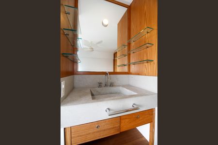 Apartamento à venda com 86m², 2 quartos e 3 vagasBanheiro da Suíte