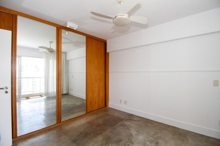 Apartamento à venda com 86m², 2 quartos e 3 vagasSuíte