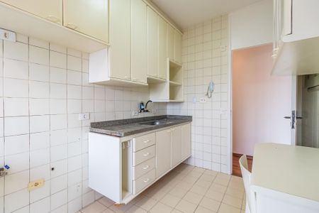 Cozinha de apartamento para alugar com 2 quartos, 75m² em Alphaville Industrial, Barueri