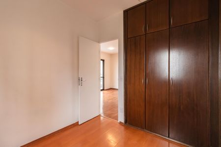 Quarto 1 de apartamento para alugar com 2 quartos, 90m² em Alphaville Industrial, Barueri
