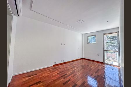 Apartamento à venda com 80m², 3 quartos e 2 vagasSuíte 1