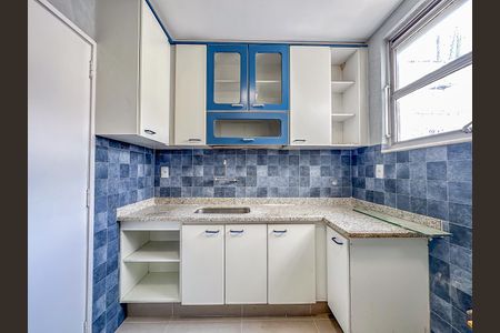 Apartamento à venda com 80m², 3 quartos e 2 vagasCozinha