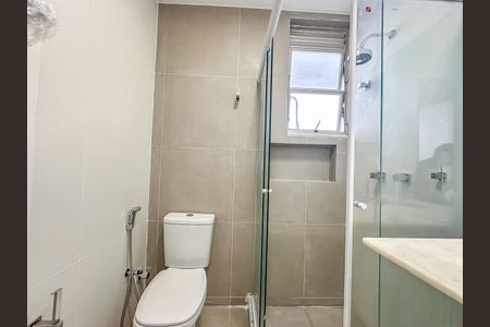 Apartamento à venda com 80m², 3 quartos e 2 vagasBanheiro
