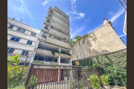 Apartamento à venda com 80m², 3 quartos e 2 vagasFachada