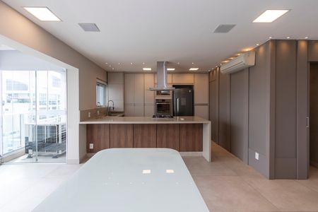 Apartamento à venda com 105m², 2 quartos e 2 vagas Apartamento à venda com 105m², 2 quartos e 2 vagasSala