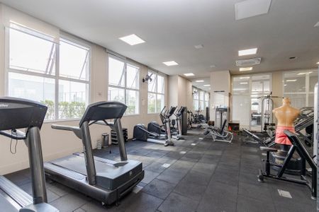 Apartamento à venda com 105m², 2 quartos e 2 vagas Apartamento à venda com 105m², 2 quartos e 2 vagasAcademia