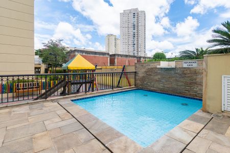 Apartamento para alugar com 123m², 2 quartos e 2 vagas Apartamento para alugar com 123m², 2 quartos e 2 vagasÁrea comum - Piscina infantil