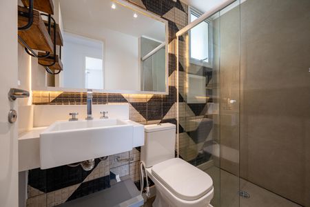 Apartamento para alugar com 123m², 2 quartos e 2 vagas Apartamento para alugar com 123m², 2 quartos e 2 vagasBanheiro