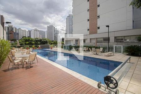 Apartamento à venda com 42m², 1 quarto e 1 vaga Apartamento à venda com 42m², 1 quarto e 1 vagaÁrea comum - Piscina