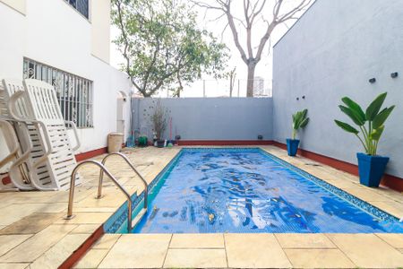 Casa à venda com 269m², 4 quartos e 4 vagasPiscina