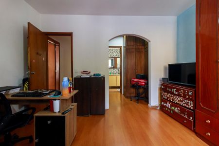 Casa à venda com 269m², 4 quartos e 4 vagasSuíte 2