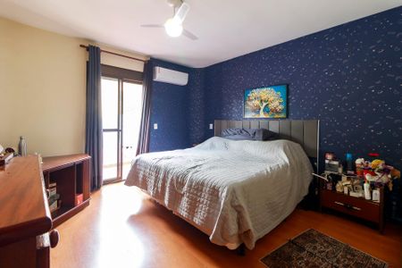 Casa à venda com 269m², 4 quartos e 4 vagasSuíte Principal