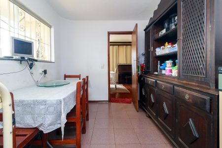 Casa à venda com 269m², 4 quartos e 4 vagasCozinha