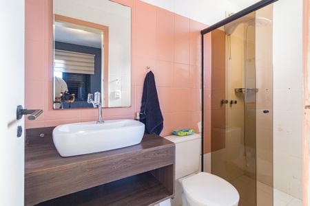 Apartamento à venda com 73m², 3 quartos e 2 vagasBanheiro da Suíte