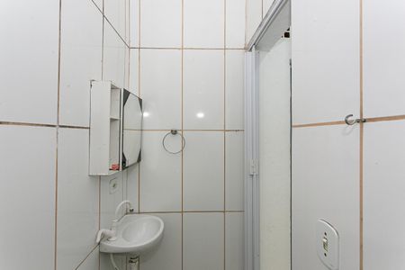 Casa para alugar com 65m², 2 quartos e sem vagaBanheiro Social