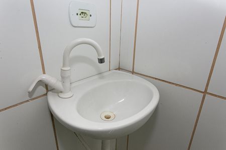 Casa para alugar com 65m², 2 quartos e sem vagaBanheiro Social