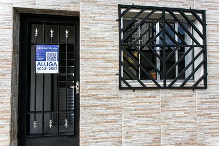 Casa para alugar com 65m², 2 quartos e sem vagaFachada