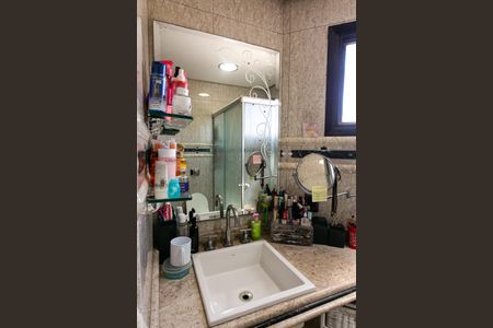 Apartamento à venda com 270m², 4 quartos e 4 vagasBanheiro da Suíte