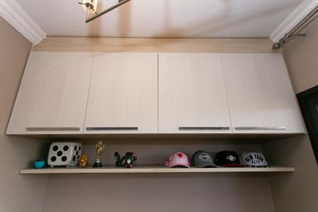 Apartamento à venda com 270m², 4 quartos e 4 vagasQuarto 2