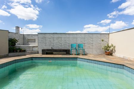 Apartamento à venda com 270m², 4 quartos e 4 vagasÁrea comum - Piscina