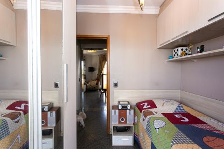 Apartamento à venda com 270m², 4 quartos e 4 vagasQuarto 2