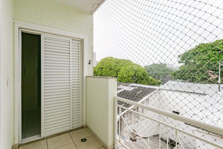Casa de condomínio à venda com 122m², 3 quartos e 2 vagasVaranda