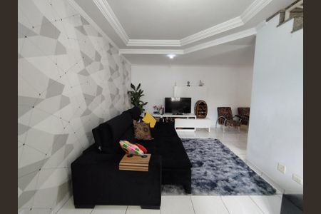 Casa à venda com 122m², 3 quartos e 2 vagas Casa à venda com 122m², 3 quartos e 2 vagasSala