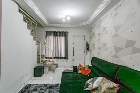 Casa de condomínio à venda com 122m², 3 quartos e 2 vagasSala