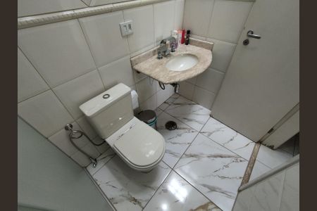 Casa à venda com 122m², 3 quartos e 2 vagas Casa à venda com 122m², 3 quartos e 2 vagasBanheiro - torneira