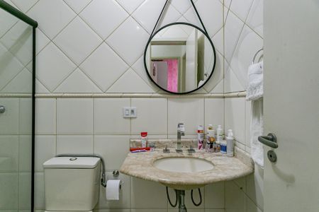 Casa de condomínio à venda com 122m², 3 quartos e 2 vagasBanheiro Social