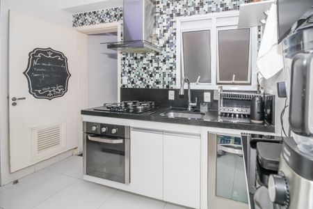 Apartamento à venda com 109m², 4 quartos e 2 vagas Apartamento à venda com 109m², 4 quartos e 2 vagasCozinha