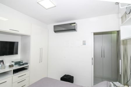 Apartamento à venda com 109m², 4 quartos e 2 vagas Apartamento à venda com 109m², 4 quartos e 2 vagasSuíte