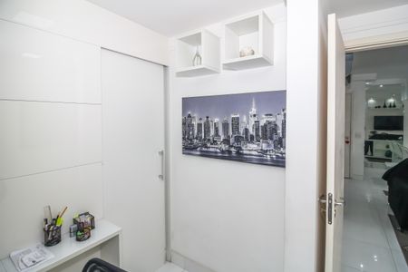 Apartamento à venda com 109m², 4 quartos e 2 vagas Apartamento à venda com 109m², 4 quartos e 2 vagasEscritório