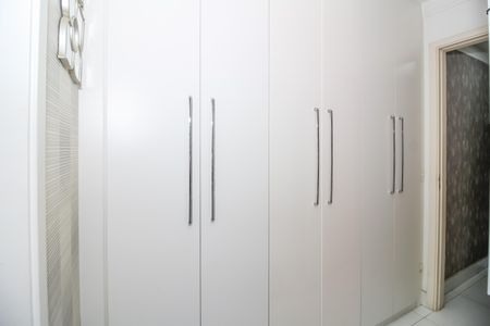 Apartamento à venda com 109m², 4 quartos e 2 vagas Apartamento à venda com 109m², 4 quartos e 2 vagasSuíte