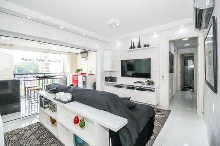 Apartamento à venda com 109m², 4 quartos e 2 vagas Apartamento à venda com 109m², 4 quartos e 2 vagasSala